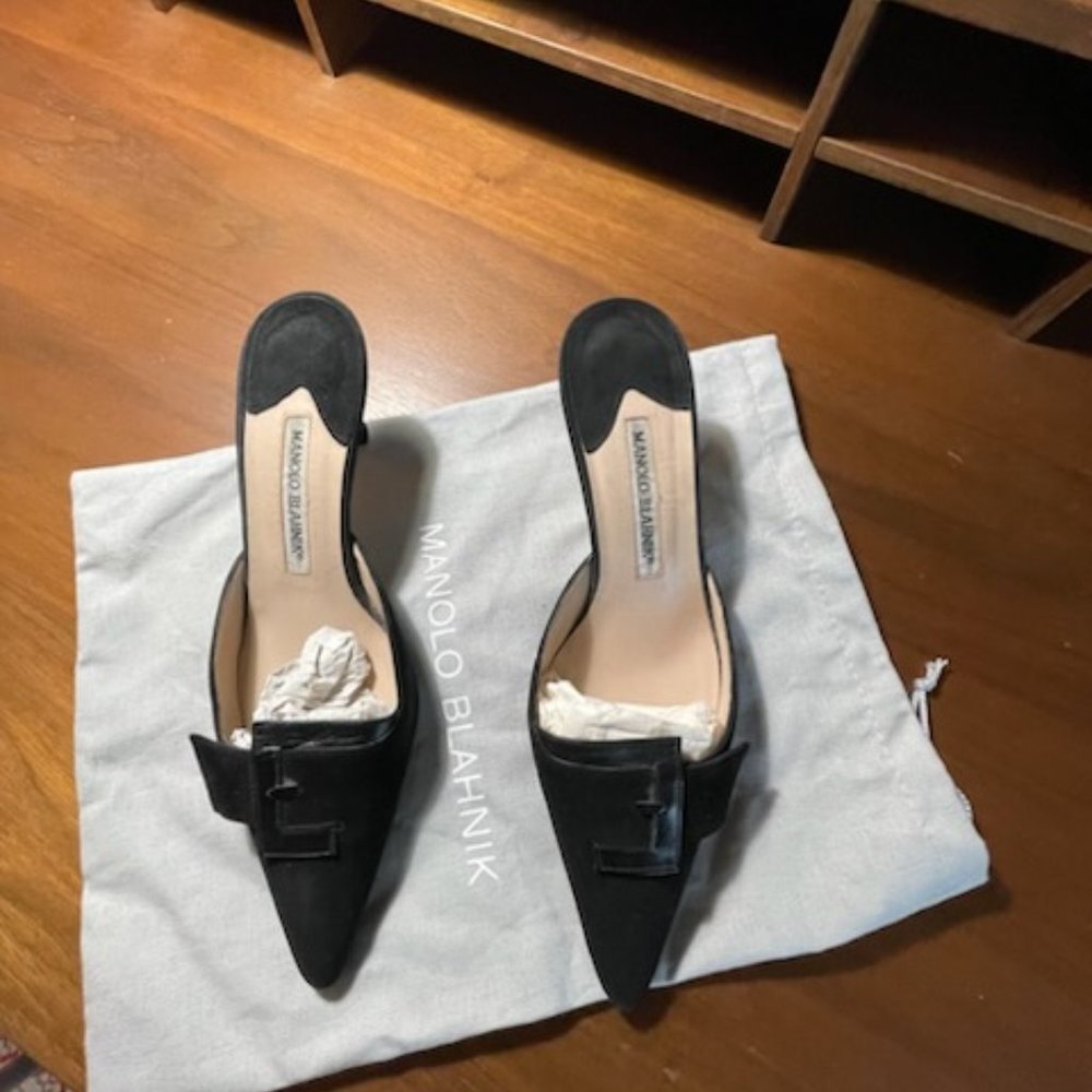 Manalo Blahnik, Mules Kitten heels, size 38, Black suede